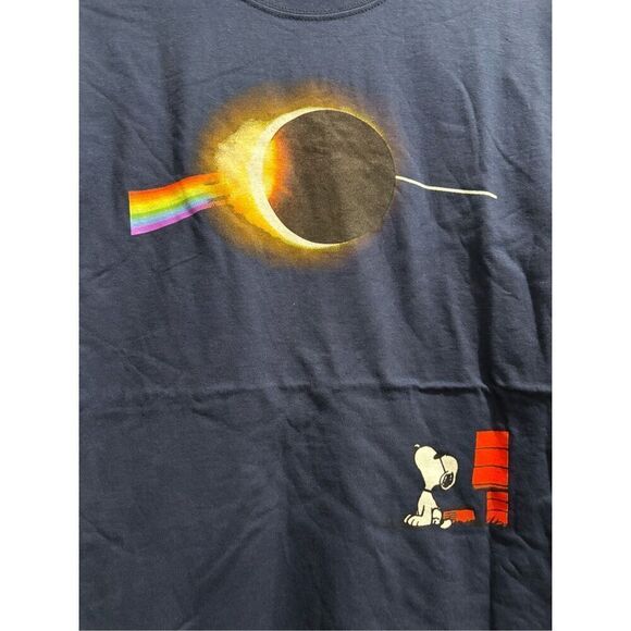 Snoopy Eclipse T-shirt size Medium - Picture 2 of 2
